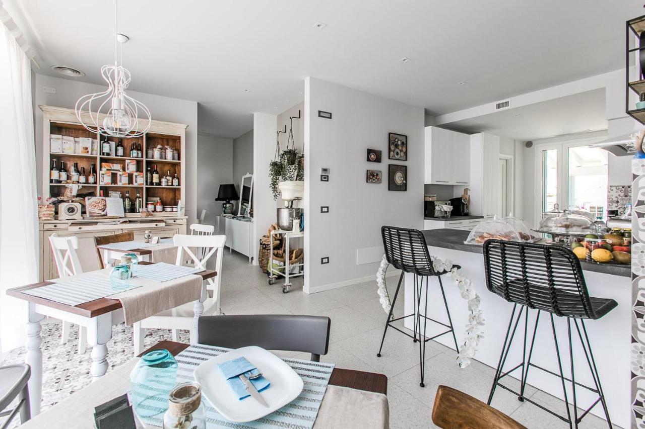 B&B Il Granaio Celeste Porto Viro Buitenkant foto