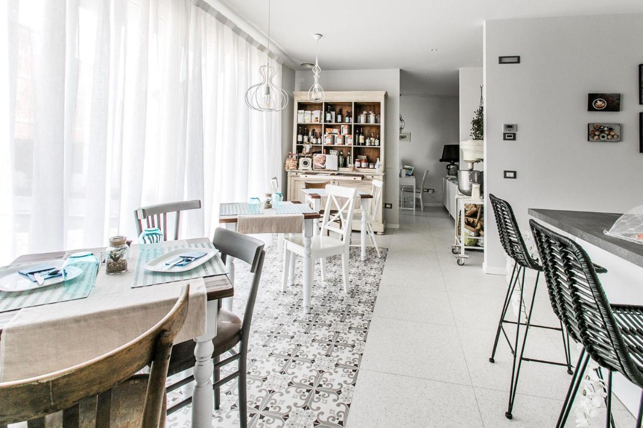 B&B Il Granaio Celeste Porto Viro Buitenkant foto